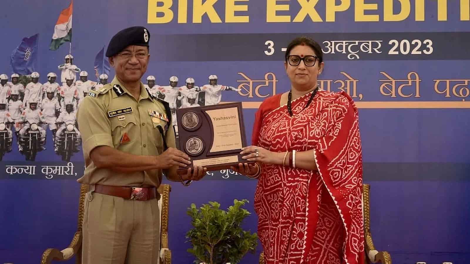 CRPF Women Motorcycle Expedition Celebrates Unity and Women's Empowerment