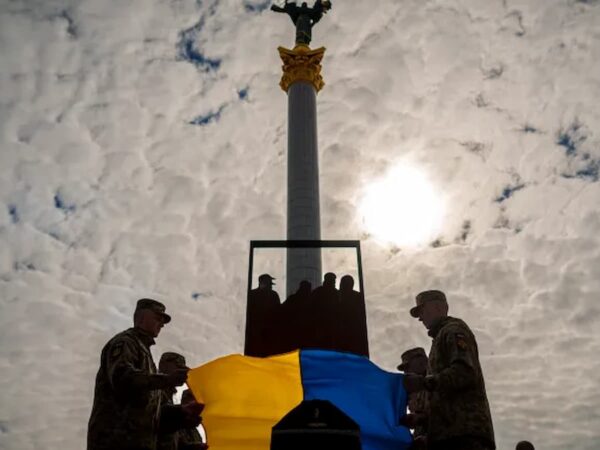 Russia-Ukraine War, Russian armoured assaults, Russia-Ukraine War, Canada fund for Ukraine, Zelensky and Blinken, US air defence to ukraine, US $275 Million to Ukraine, Sweden assistance to Ukraine, Ukraine to use US weapons, Ukrainian Drones, U.S. Drone Expands in Ukraine, US $2.3 Billion Arms to Ukraine