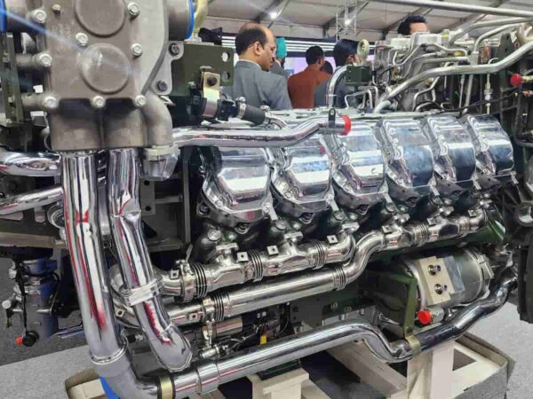 Indigenous 600HP Engine CVRDE