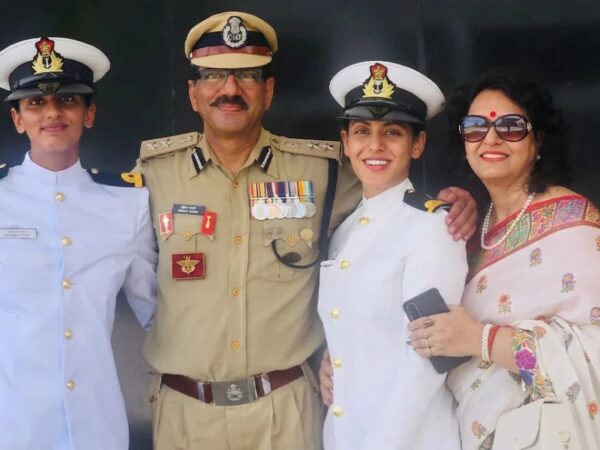 Astha and Akanksha Tyagi Indian Navy